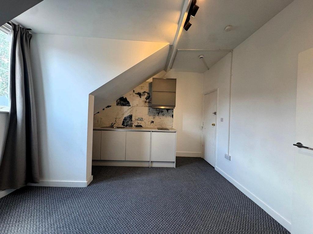 Apartment in London - View 4
