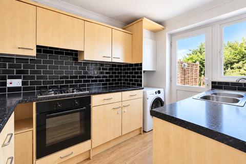 3 bedroom terraced house to rent, Riverdale, Wrecclesham, Farnham, Surrey, GU10