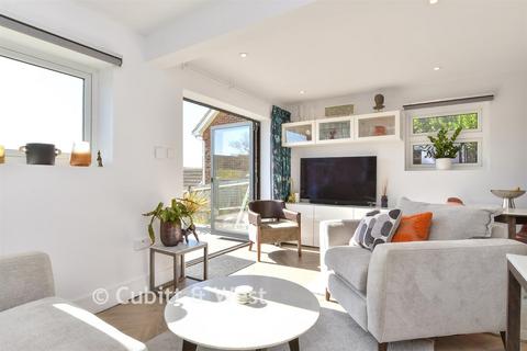 2 bedroom end of terrace house for sale, Bexhill Road, Brighton BN2