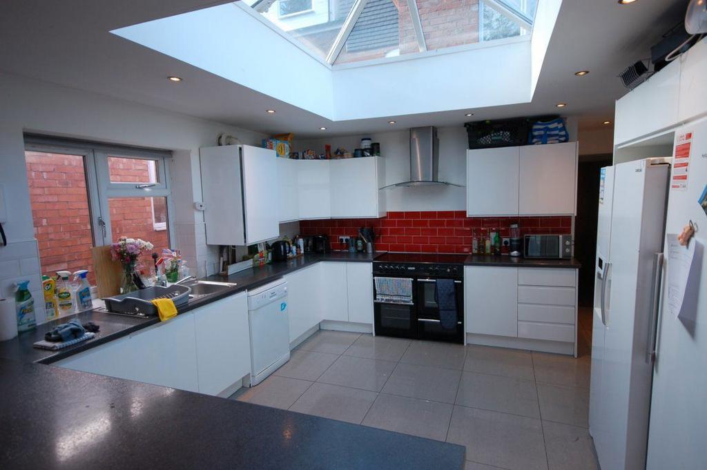 House in Birmingham - View 5