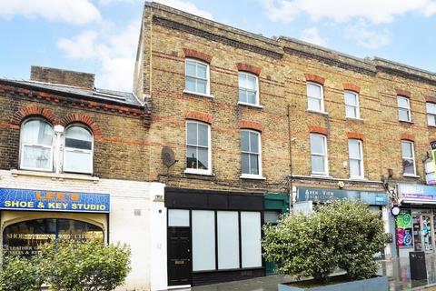 2 bedroom apartment for sale, Station Rise, London