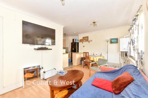 2 bedroom ground floor flat for sale, Angerstein Road, North End, Portsmouth, Hampshire