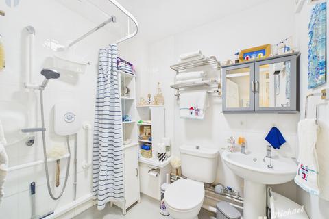 1 bedroom flat for sale, Beaconsfield Road, Aylesbury