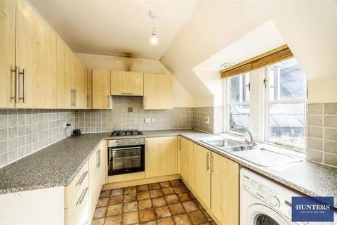 2 bedroom flat for sale, Olivia Court, Chester Road Boothtown, Halifax, HX3 6LN