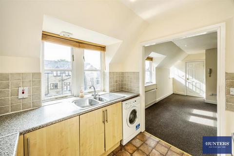 2 bedroom flat for sale, Olivia Court, Chester Road Boothtown, Halifax, HX3 6LN