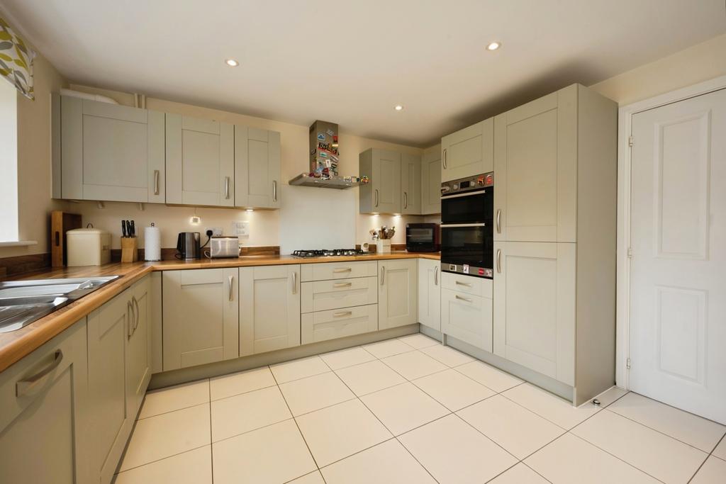 House in Bedford - View 2