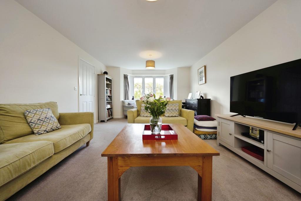 House in Bedford - More