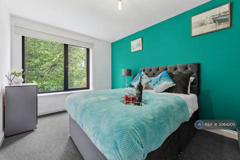 undefined, Far Gosford Street, Coventry, CV1