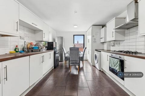undefined, Far Gosford Street, Coventry, CV1