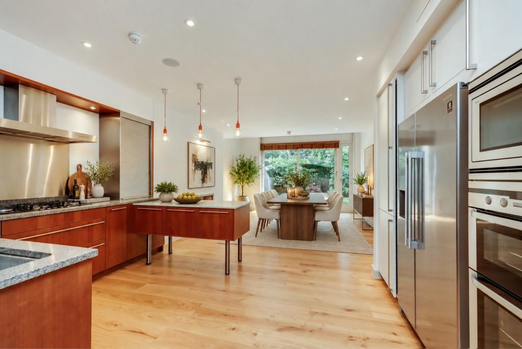 House in London - View 3