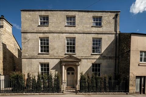 5 bedroom townhouse for sale, The Mews House, Dyer Street, Cirencester, Gloucestershire GL7