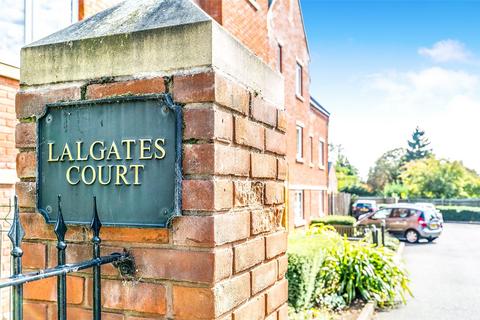 1 bedroom flat for sale, Harlestone Road, Northampton, Northamptonshire, NN5