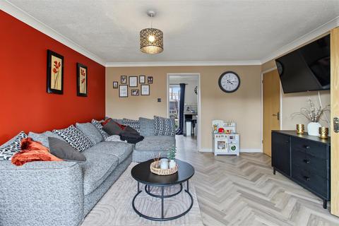 3 bedroom terraced house for sale, Suffield Way, King's Lynn