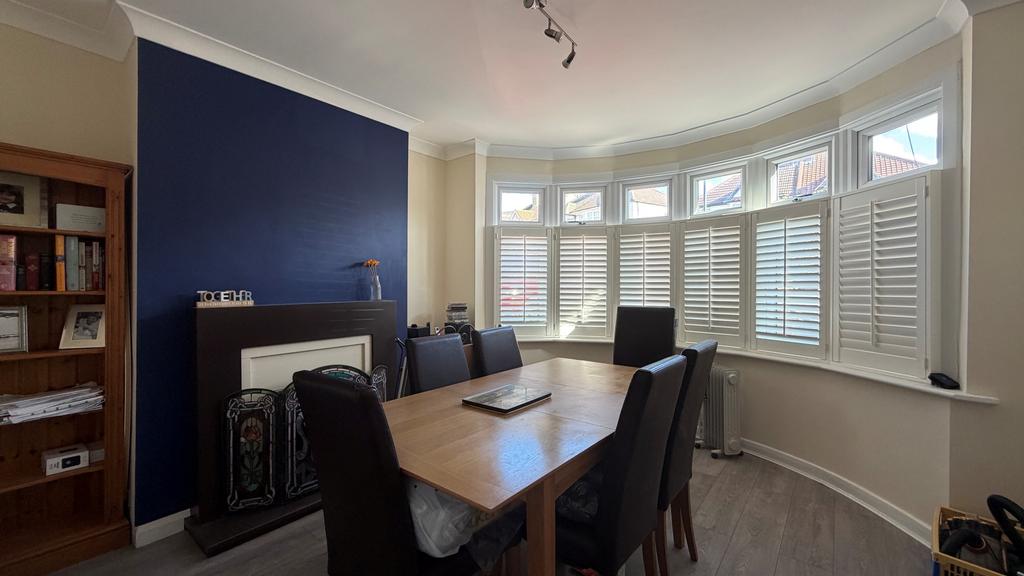 House in HARROW - More