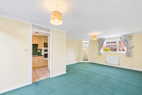 2 bedroom terraced house to rent, Upton Gardens, Upton-upon-Severn, Worcester