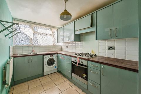 3 bedroom terraced house for sale, Cobden Walk, Basildon, Essex, SS13