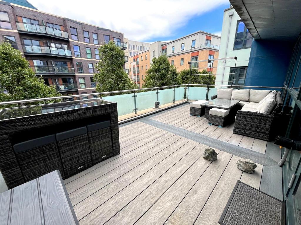 Apartment in Leeds - View 3