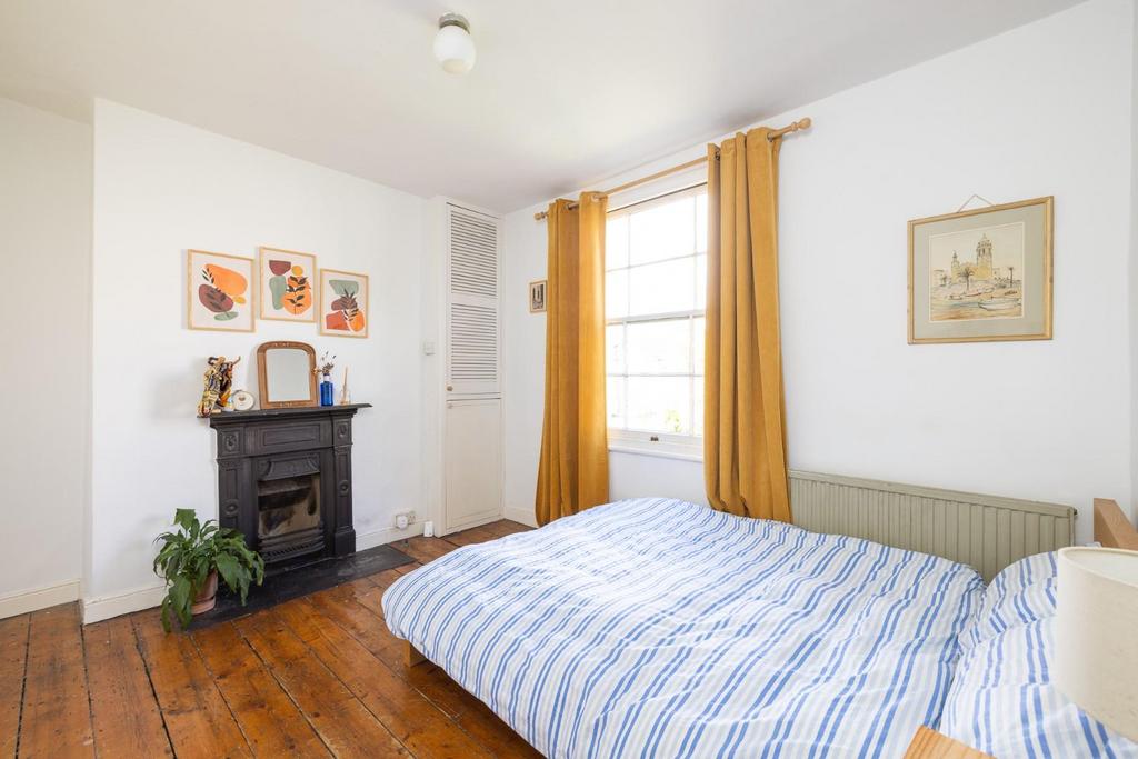 House in Bristol - More