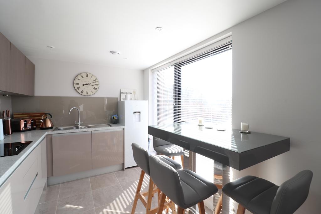 Apartment in Birmingham, Jewellery Quarter - View 3