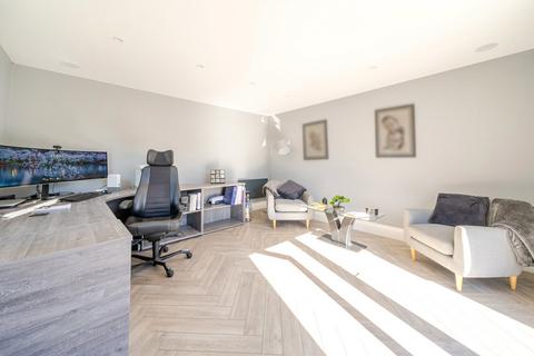 undefined, Blair Avenue, Esher, KT10