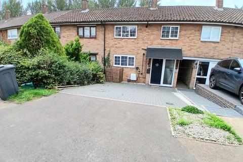3 bedroom house to rent, Brook Drive, STEVENAGE