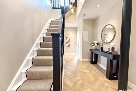 2 bedroom duplex for sale, Wellington Road, Dewsbury