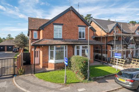 6 bedroom detached house for sale, Elm Avenue, Long Eaton, Nottingham