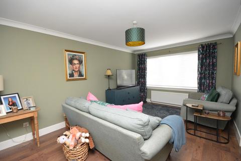 3 bedroom end of terrace house for sale, Findhorn Place, Falkirk, FK1