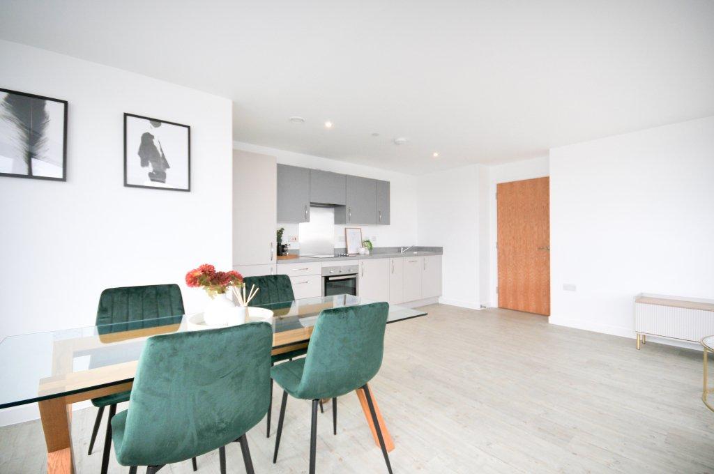 Apartment in Salford, Greater Manchester - View 5