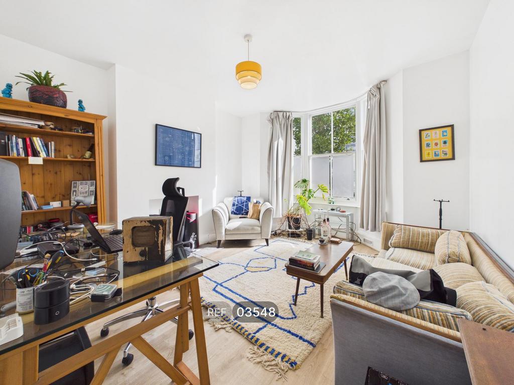 Apartment in Brighton - View 2