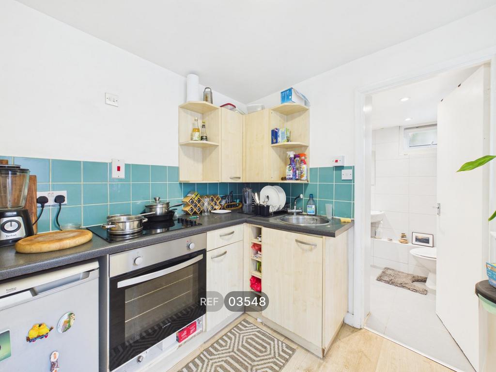 Apartment in Brighton - View 4