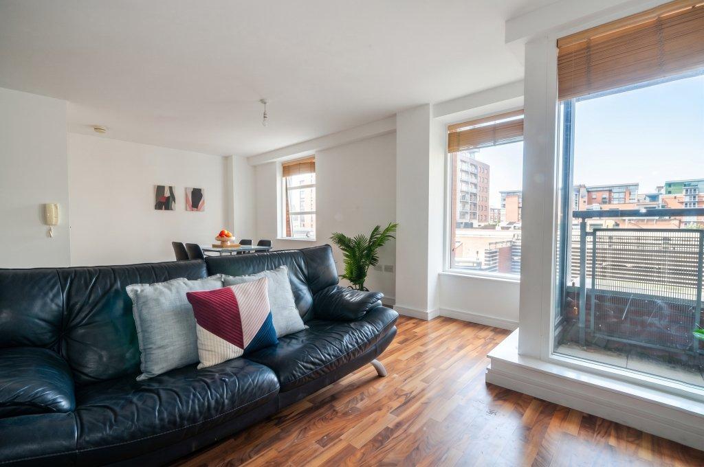 Apartment in Manchester - More
