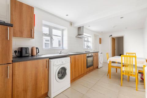 2 bedroom flat to rent, Southtown Road, Great Yarmouth