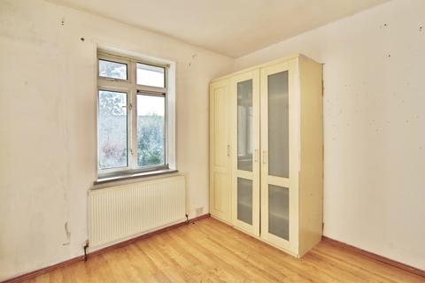 3 bedroom terraced house for sale, 54 Fieldway, Dagenham, Essex, RM8