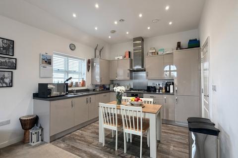 2 bedroom apartment for sale, Burke Place, Aldershot GU11