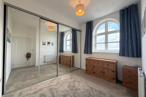 2 bedroom apartment for sale, Burke Place, Aldershot GU11