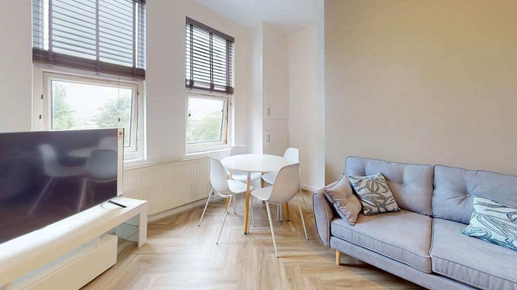 House in Leeds, Hyde Park - View 5