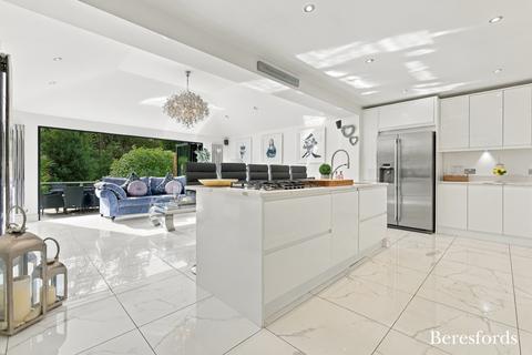 undefined, Firsgrove Crescent, Warley, CM14