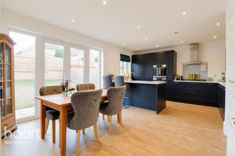 4 bedroom detached house for sale, Raven Gardens, Silver End