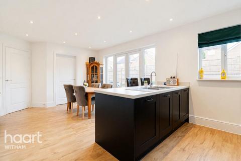 4 bedroom detached house for sale, Raven Gardens, Silver End