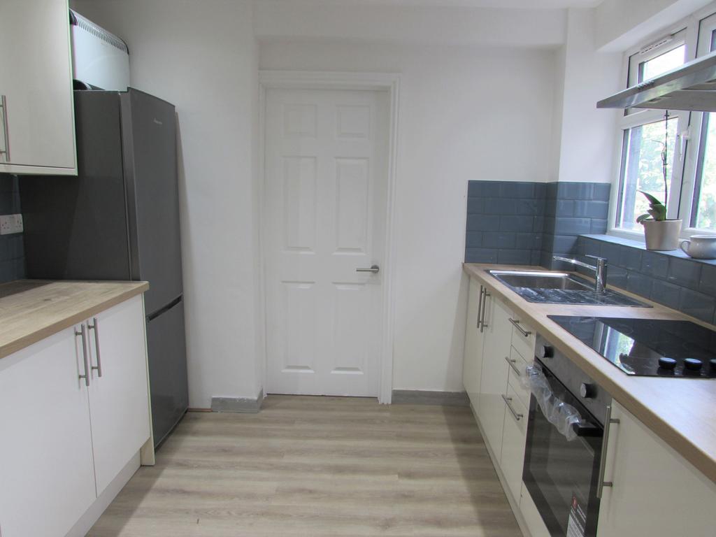 House in Harrow - View 4