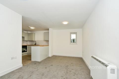 2 bedroom flat to rent, Darling Close, Stratton St Margaret, Swindon, SN3