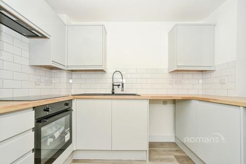 2 bedroom flat to rent, Darling Close, Stratton St Margaret, Swindon, SN3