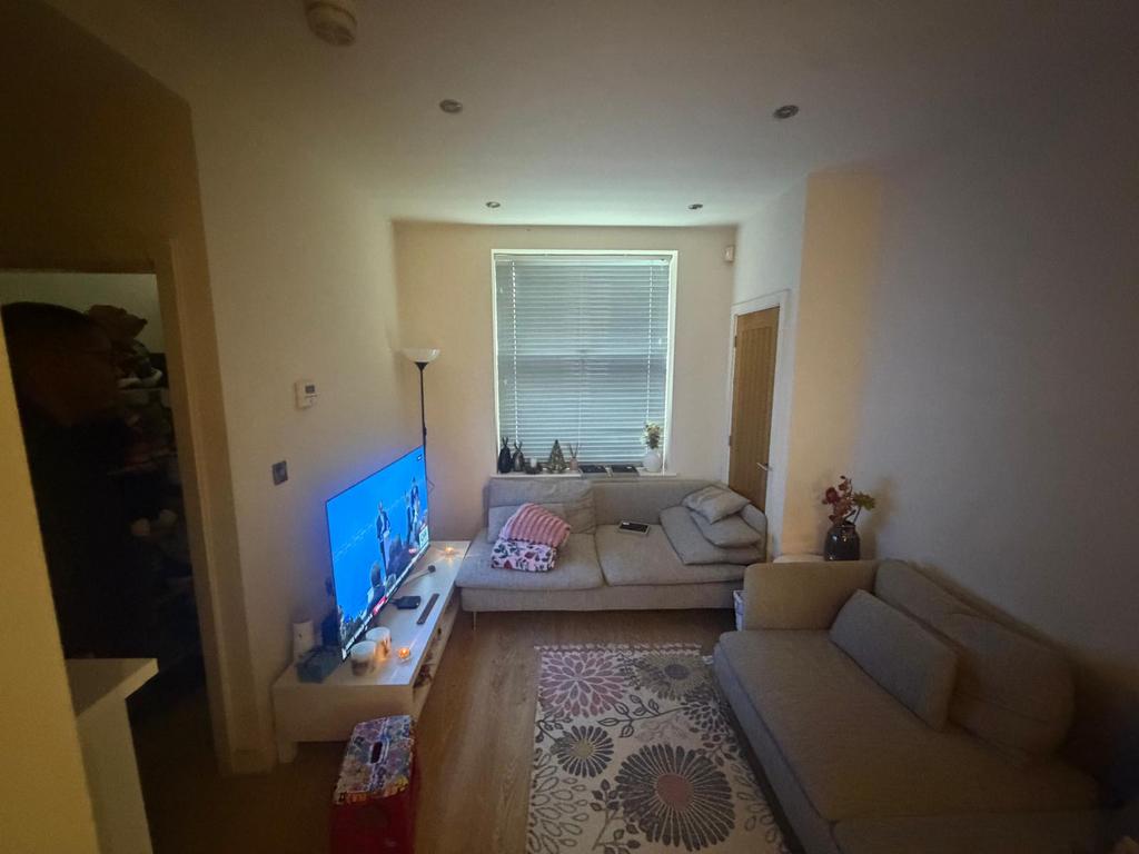 House in Manchester, Greater Manchester - View 4