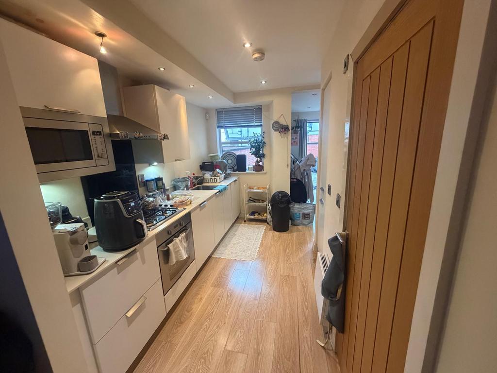 House in Manchester, Greater Manchester - View 5