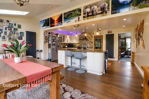 4 bedroom detached house for sale, Burns Close, Rode Heath
