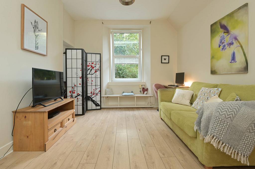 Apartment in Edinburgh - View 3
