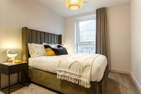 3 bedroom apartment to rent, Victory Place, London, SE17
