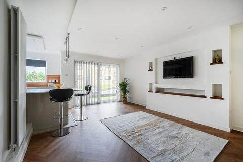 2 bedroom ground floor flat for sale, Hollybush Heights, Cardiff, CF23 7HF