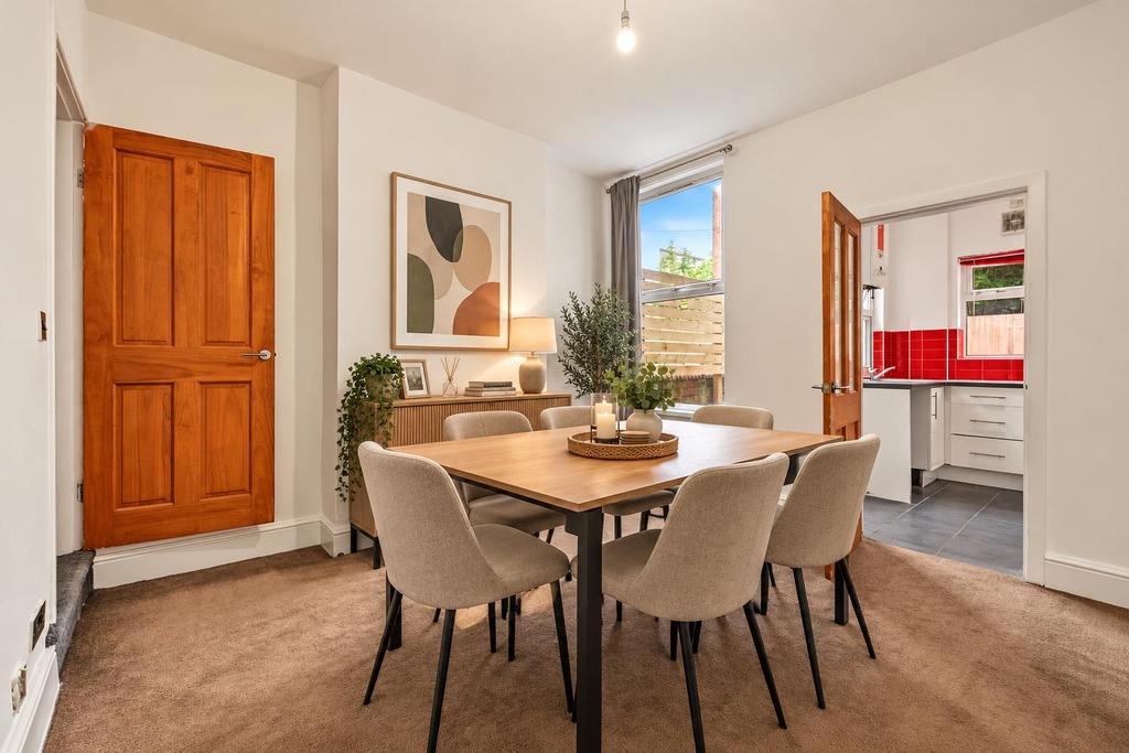 House in Nottingham, Hyson Green - View 3